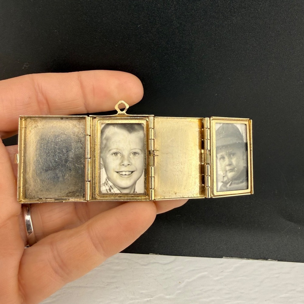 Vintage Estate Quad Locket Gold Tone Multi Photo Engraved Floral Pendant